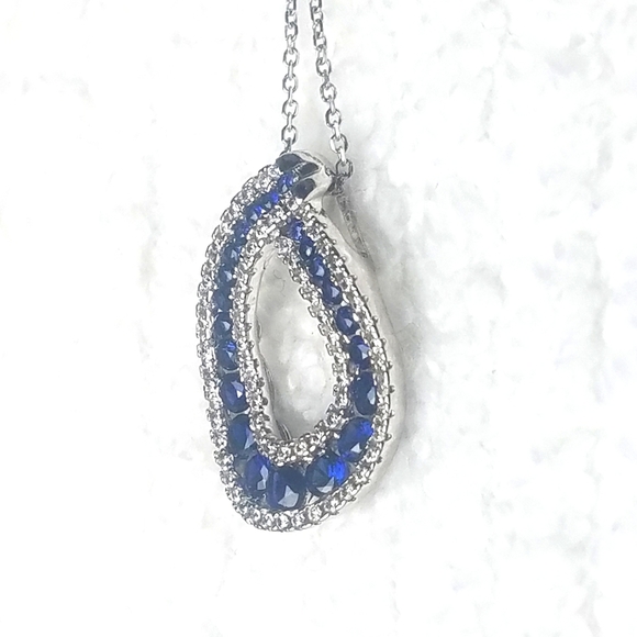 📌 SOLD📌 BLUE SAPPHIRES CUBIC ZIRCONIA PENDANT - Picture 5 of 9